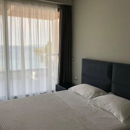 Luxury Seaview Apartment